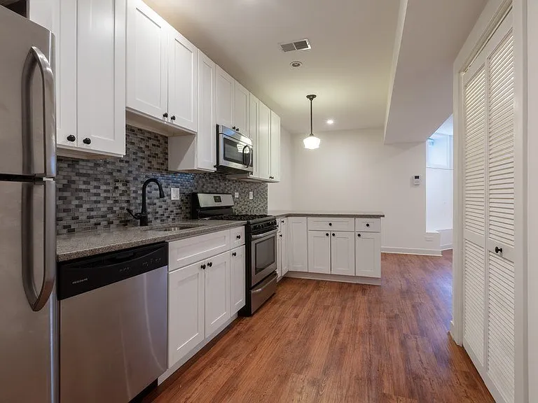 230-232 W. Willow St. — Photo 1