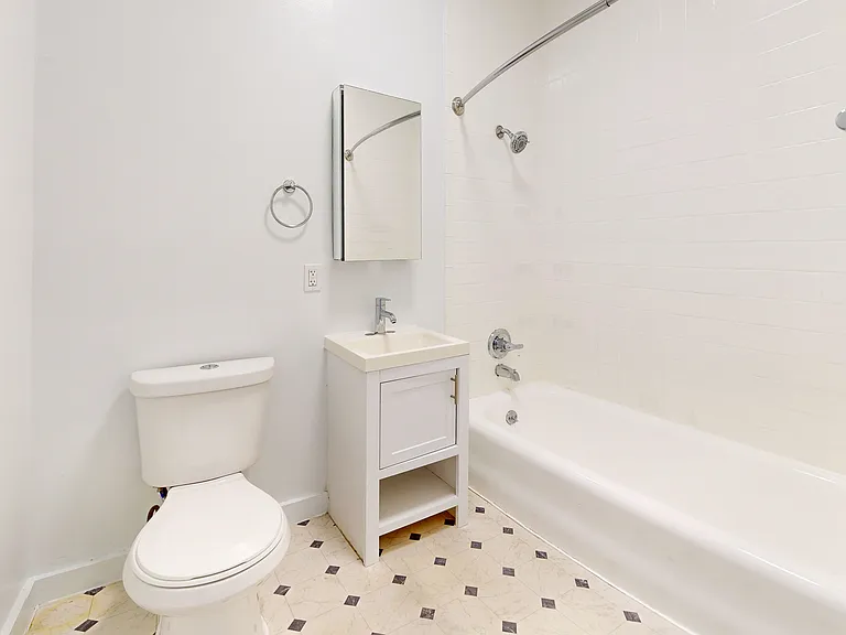 723 Ellis St #406 — Photo 8