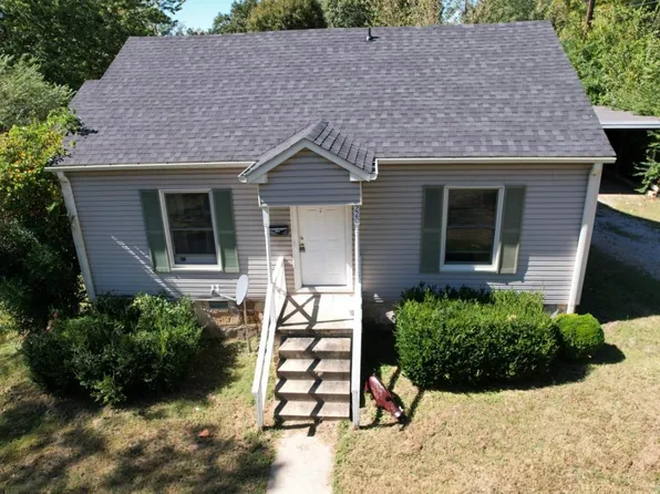 220 20th St, Batesville, AR 72501