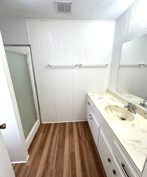 101 San Mateo Cir — Photo 13