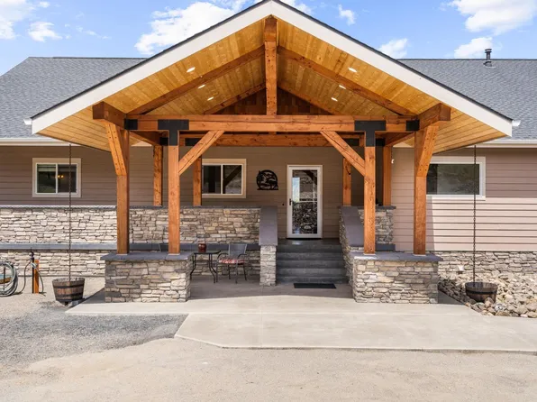 21413 W South Bank Rd, Nine Mile Falls, WA 99026