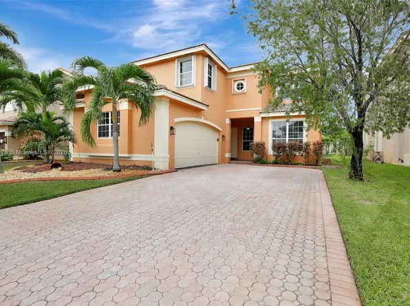 15421 SW 18th St, Hollywood, FL 33027