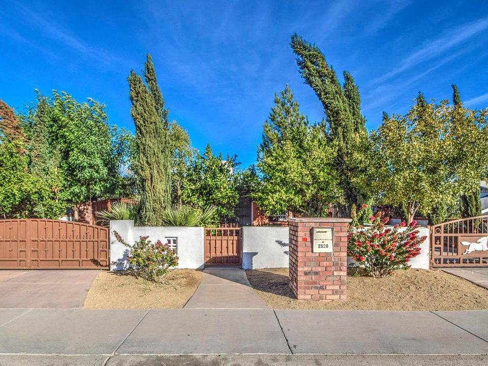 1st image of 2520 E Tamarisk Ave
