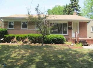 327 E Parker Ave, Madison Heights, MI