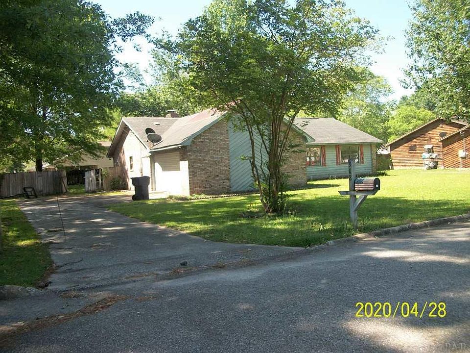 1st image of 308 Pecan Dr