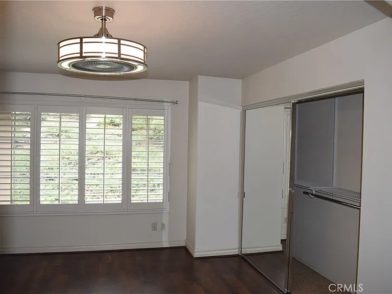 717 S Glenhurst Dr — Photo 15