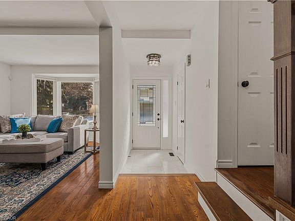 3rd image of 5255 Lakeshore Rd #20