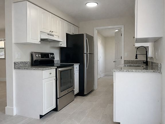 5th image of 768 Dellena Ln