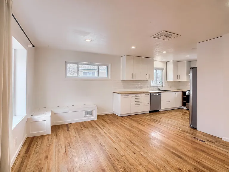 207 Teal St — Photo 5