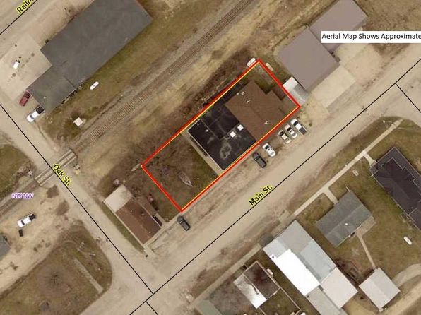 271 Main St NW, New Albin, IA 52160