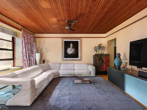 251 West 95th Street 2N image 1 of 10