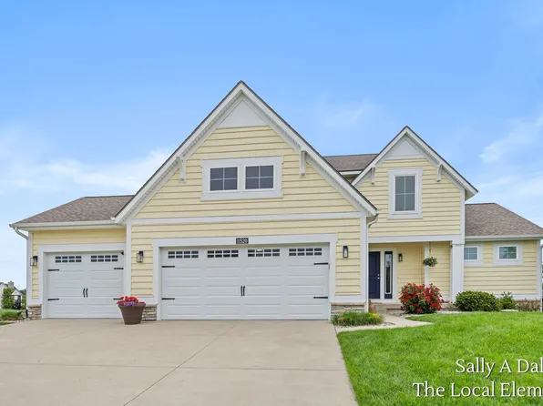 11520 84th Ave, Allendale, MI 49401