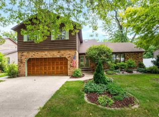 3406 8th St, Moline, IL 61265