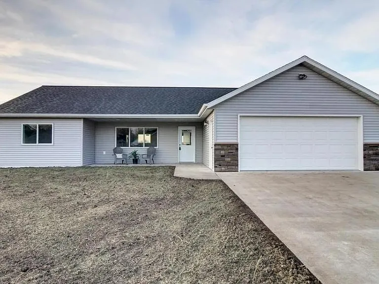 706 Prairiewind Ave — Photo 1