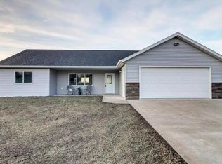 706 Prairiewind Ave, Callaway, MN 56521