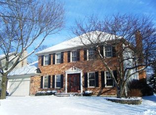 768 S River Rd, Naperville, IL 60540