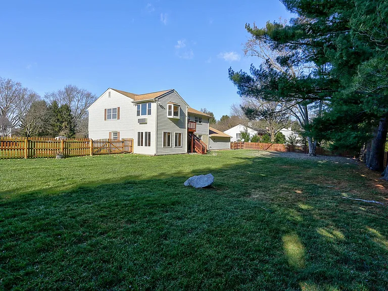 3229 Ramblewood Rd — Photo 4
