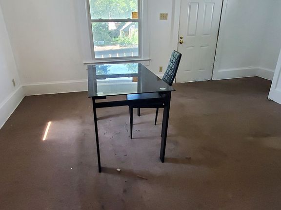 3rd image of 763 Clay Dr
