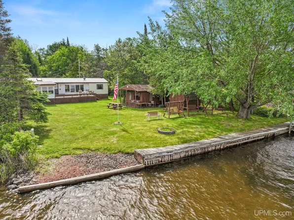 48467 Bootjack Rd, Lake Linden, MI 49945