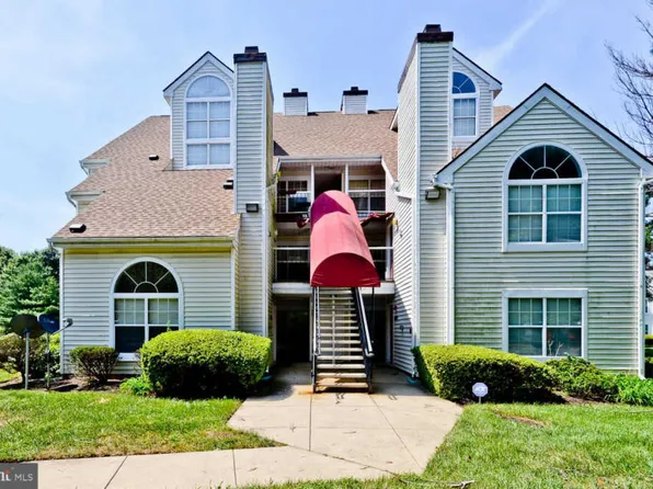 1001 Summerglen Ct #101, Bowie, MD 20721