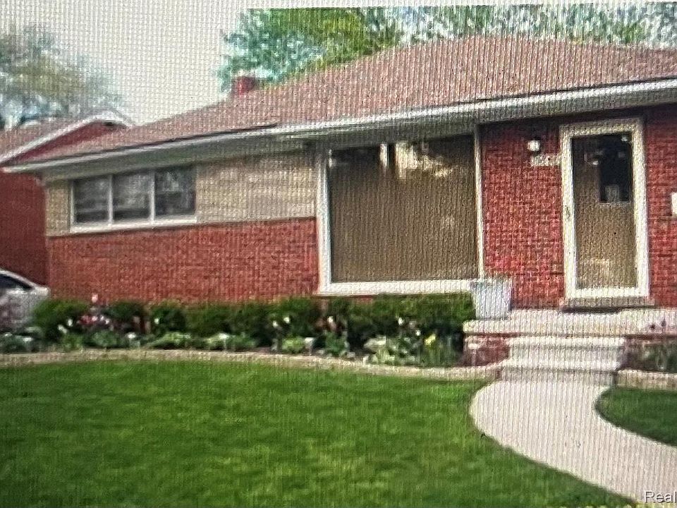 1st image of 22130 Kenosha St S