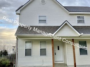 1071-1073 Krysti Lane Ln, Warsaw, MO 65355