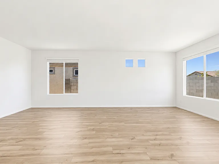 18051 W Sand Hills Dr — Photo 9