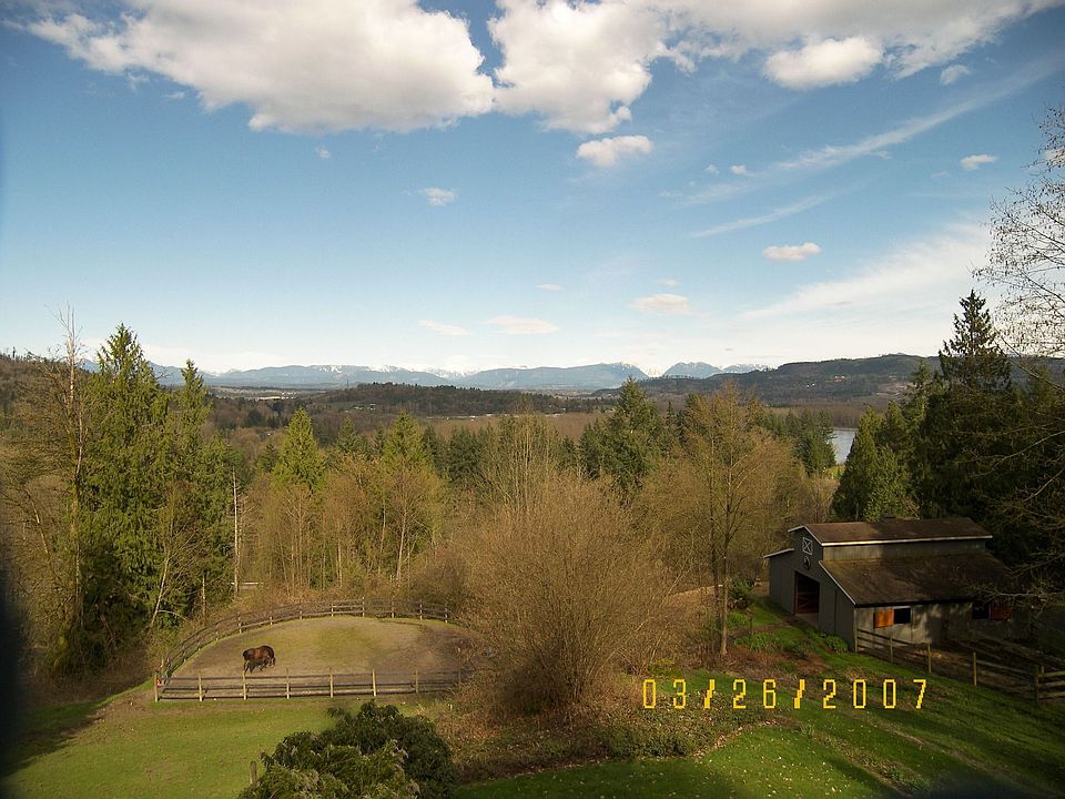 180* Views of Cascade Mts, Rivers, and Valley