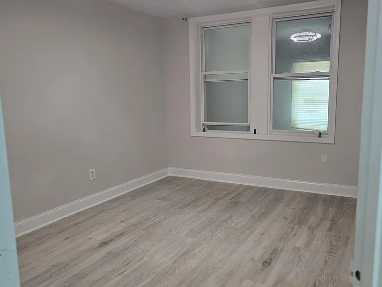 1845 M St NE #1 — Photo 9
