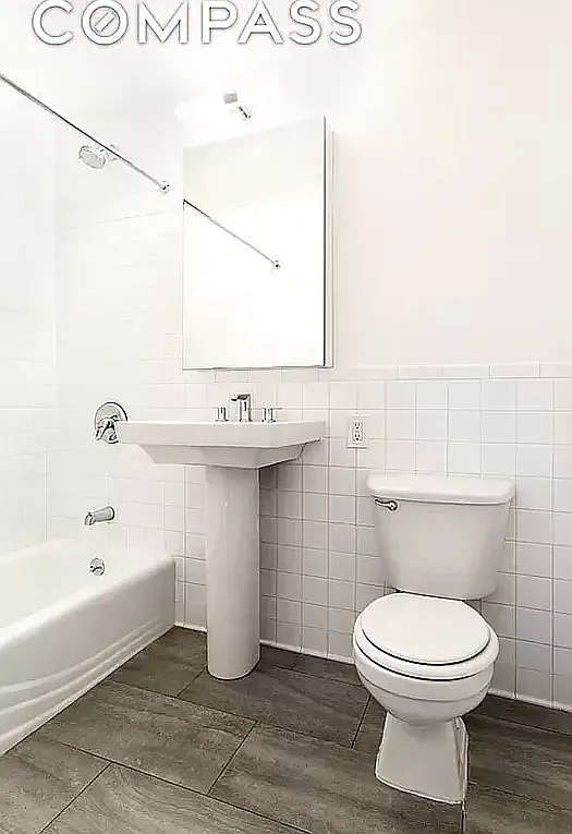 204 Huntington Street — Photo 4