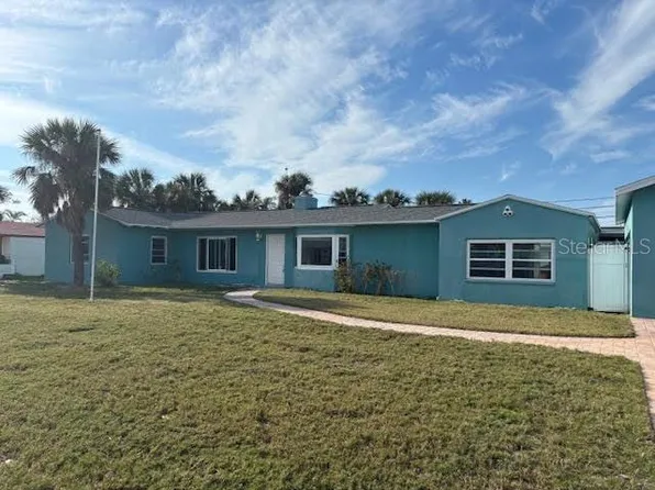 16018 Redington Dr, Redington Beach, FL 33708