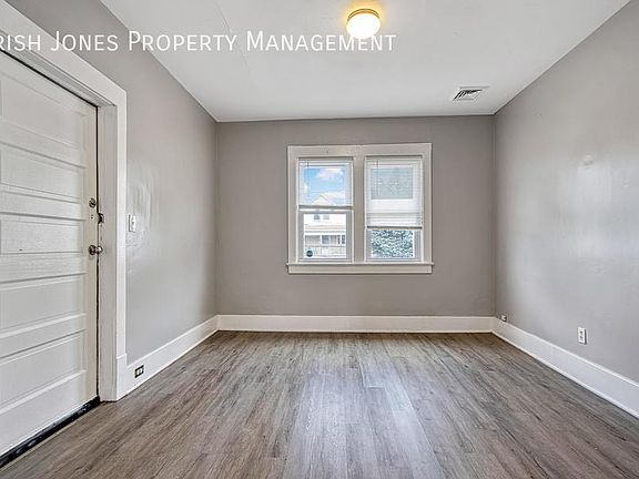 4th image of 345 Baraga St APT 2