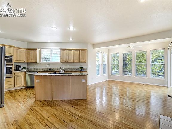 4th image of 1247 Castle Hills Pl