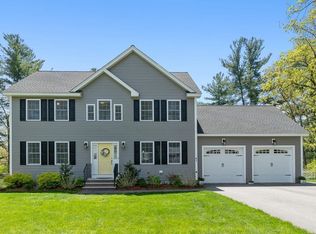 41 Birch Rd, Westford, MA 01886