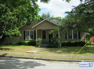 504 Saint Michael St, Gonzales, TX 78629