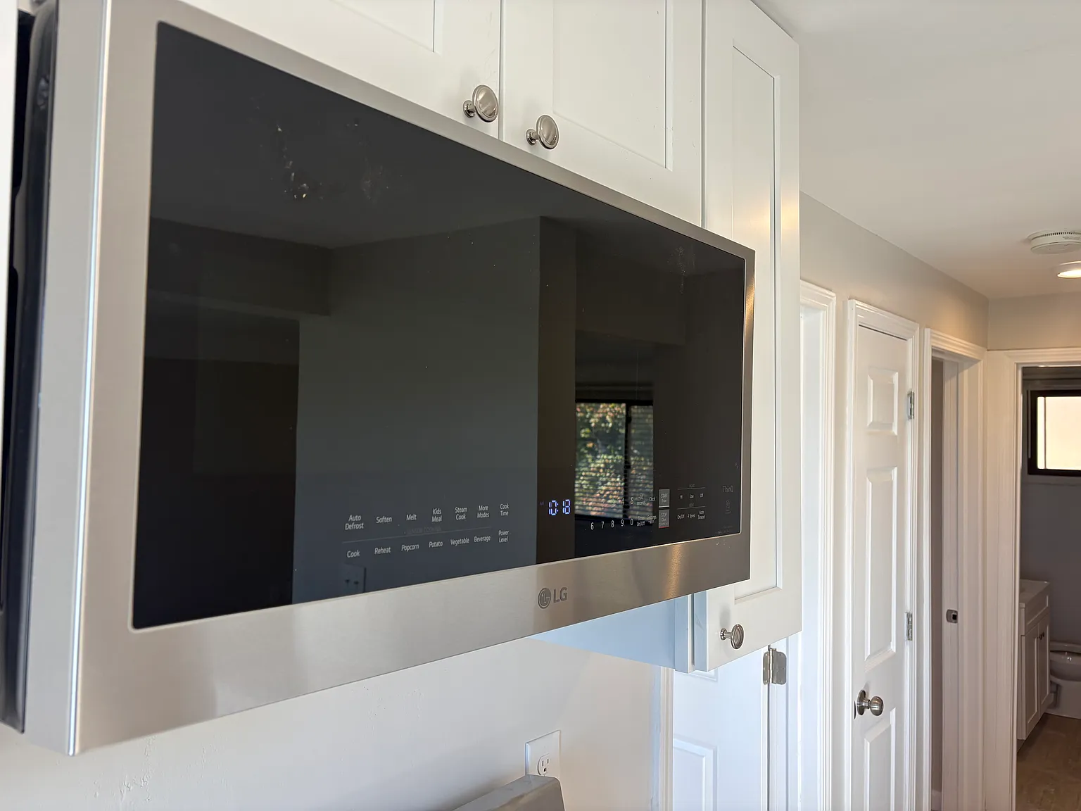 2 bed, 850 sqft, $1,349 — Photo 4