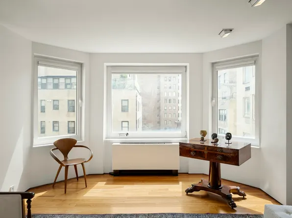 880 5th Avenue 10A image 2 of 12
