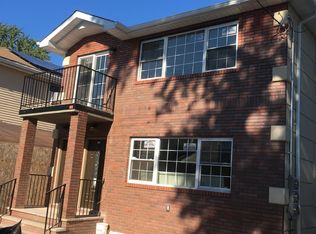 12847 233rd St, Rosedale, NY 11422