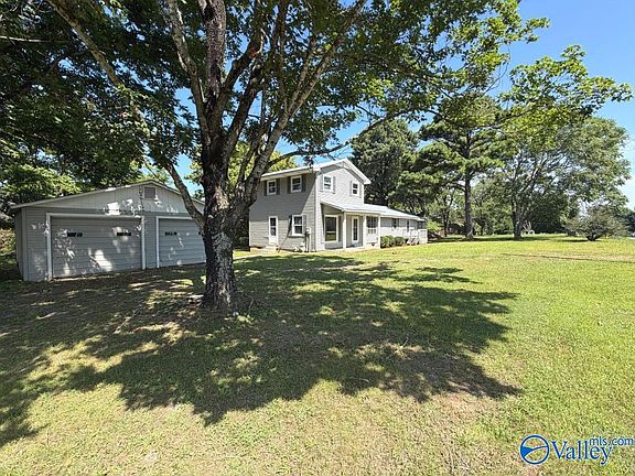 2nd image of 2016 Lindsay Ln S
