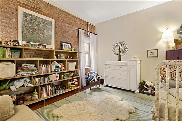 Sold by Isaacs Ganz Real Estate | media 5