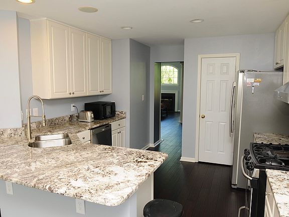 STUNNING GRANITE AND UPDATED