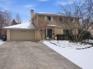 320 W Russell St, Barrington, IL 60010