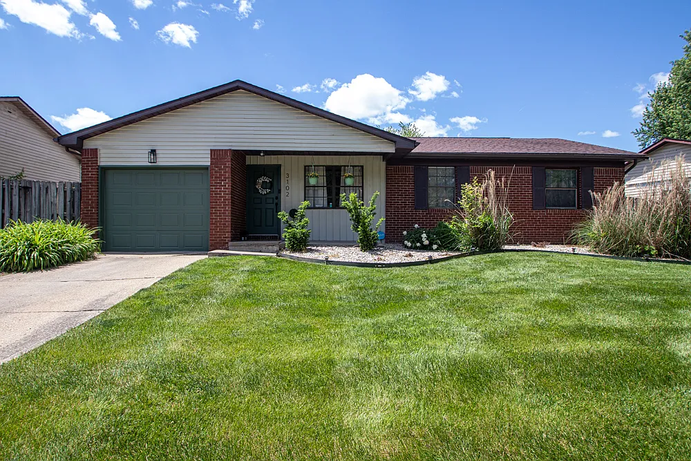 3102 Southwest Dr photo 1