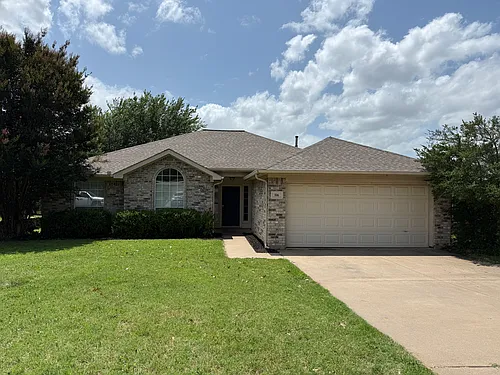 516 Lone Star St Photo 1