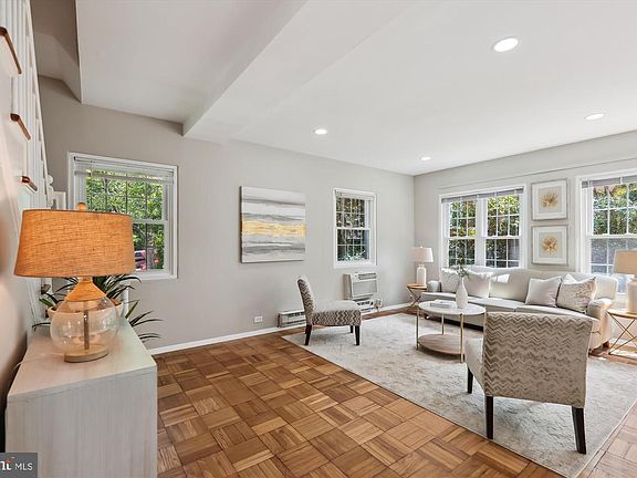 4th image of 3424 Gunston Rd