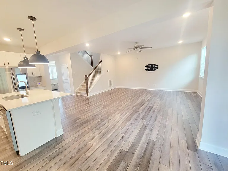 121 Scoville Rd — Photo 24