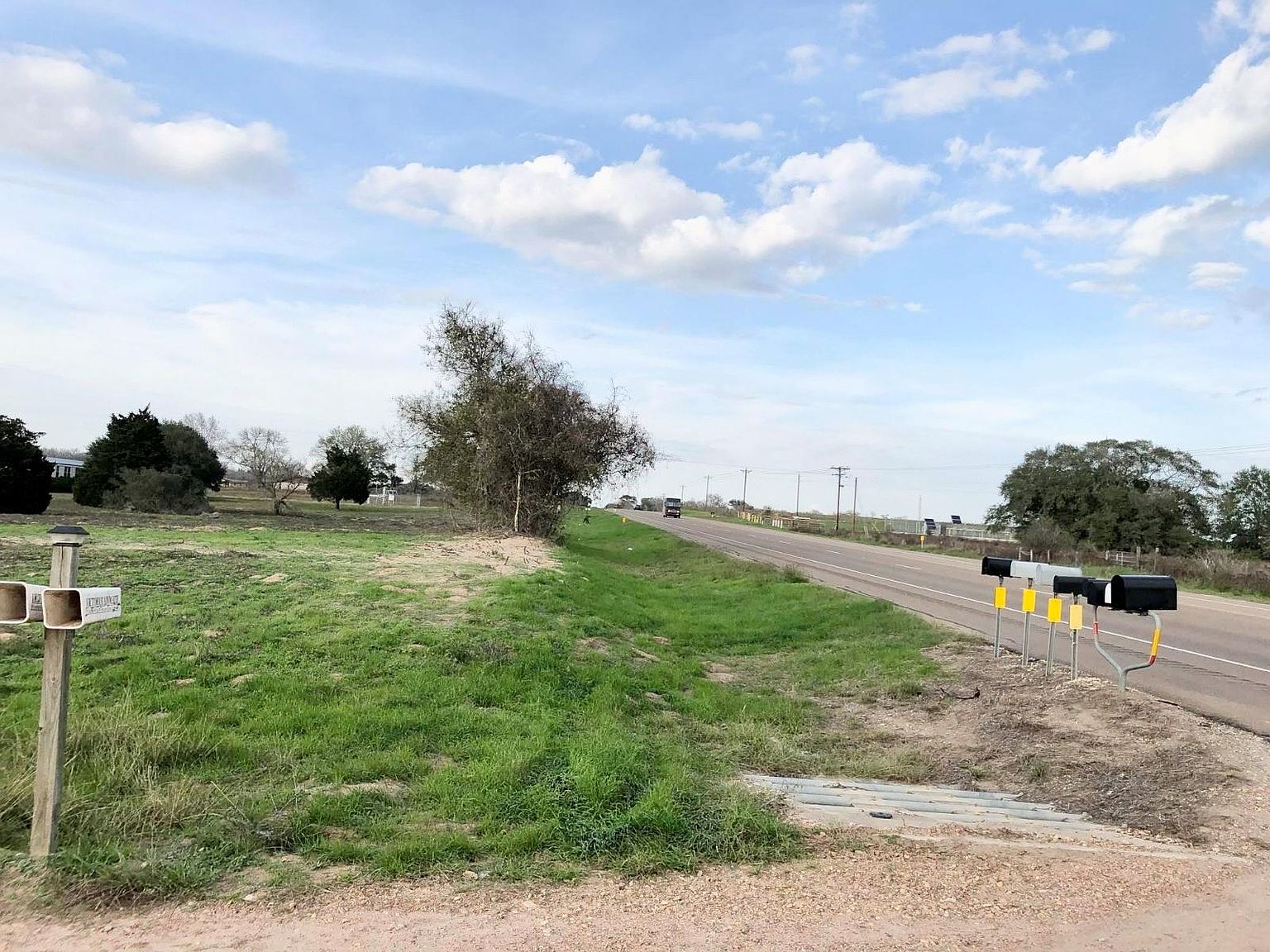 Us Highway 77, Hallettsville, TX 77964 | MLS #45279817 | Zillow