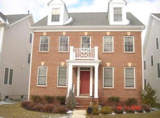 5680 General Johnston Pl, Centreville, VA 20120