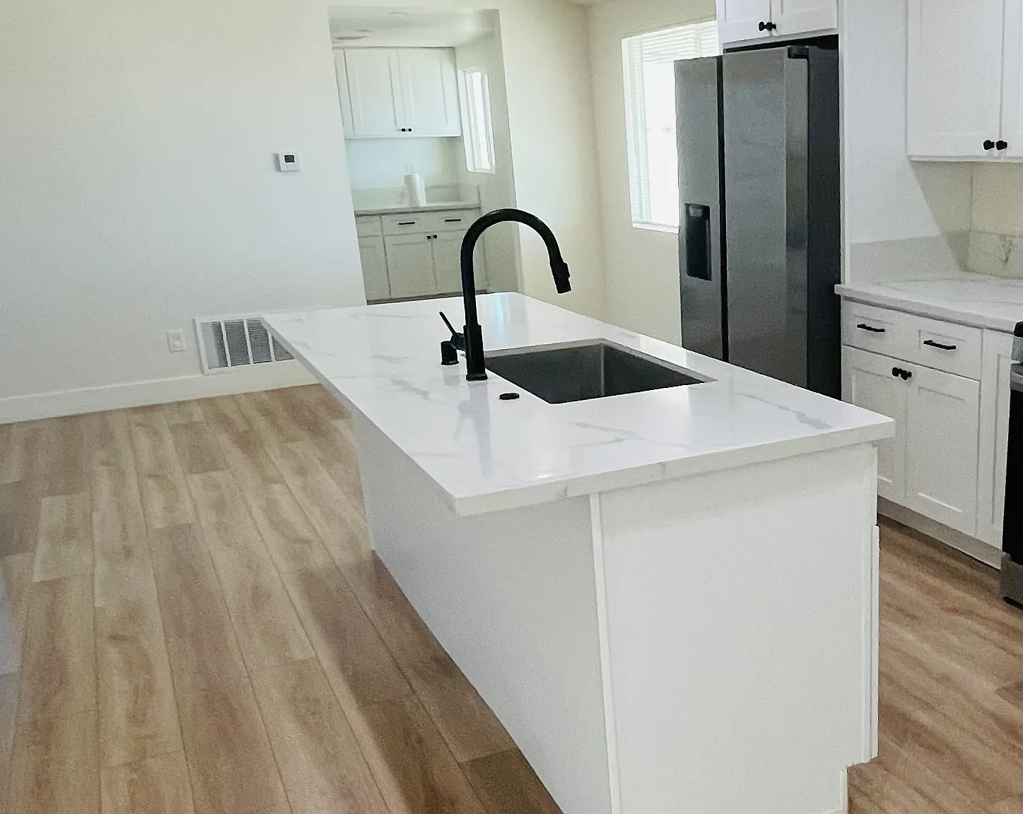 3 bed, 1440 sqft, $2,200 — Photo 4