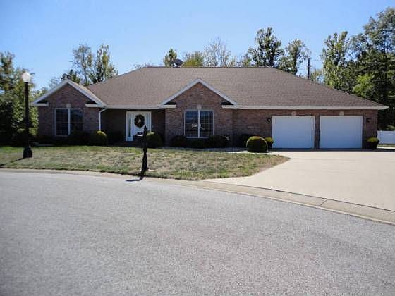 1st image of 1603 S Lake Dr